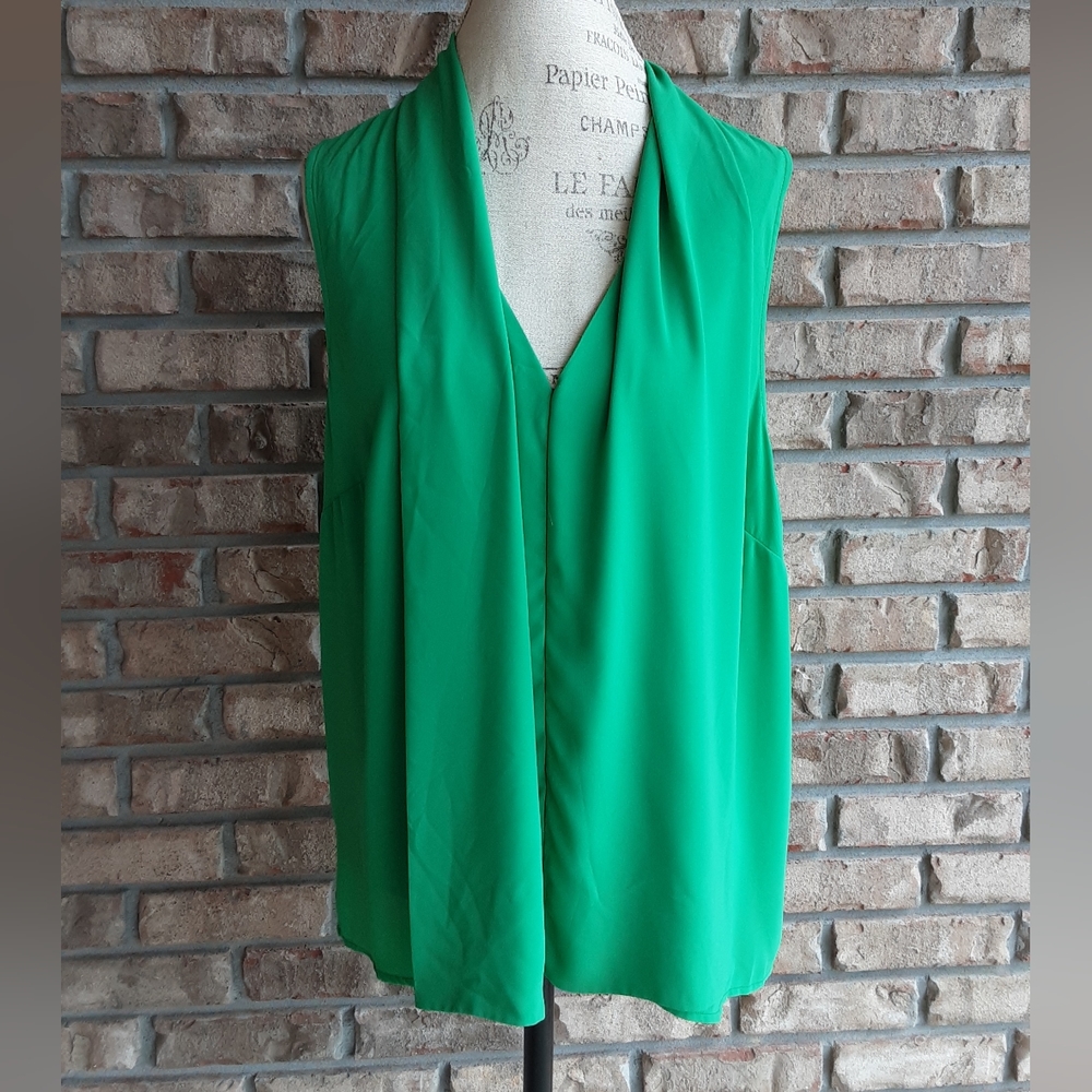 Eloquii Green Sleeveless Top Size 16.